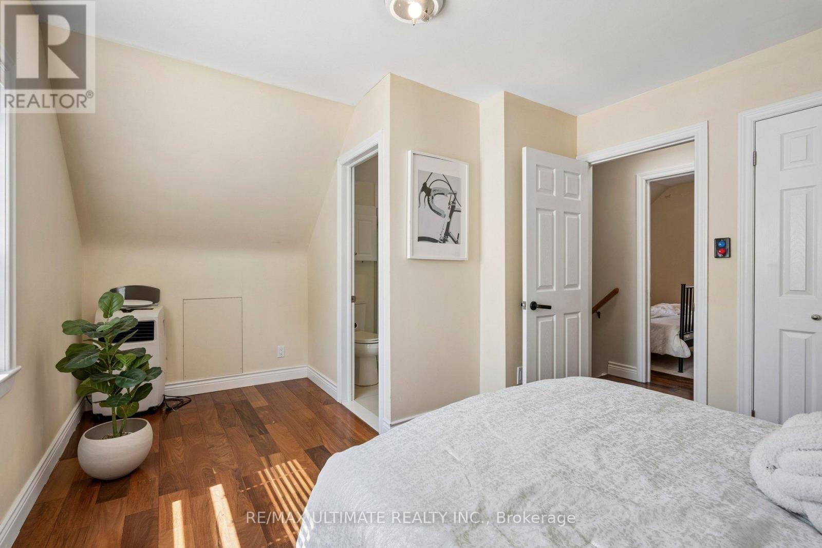 Main - 34 Compton Crescent, Toronto, ON