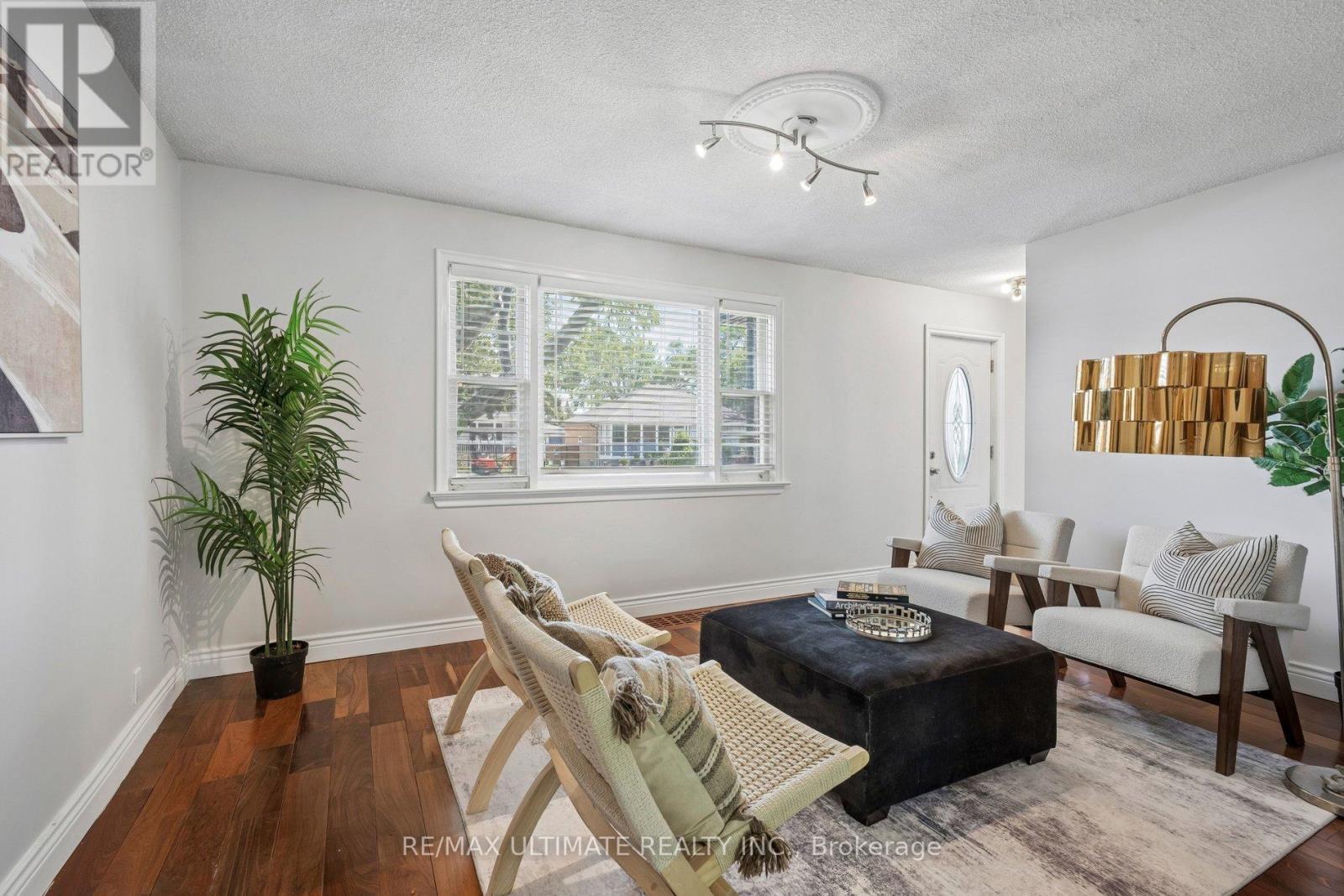 Main - 34 Compton Crescent, Toronto, ON