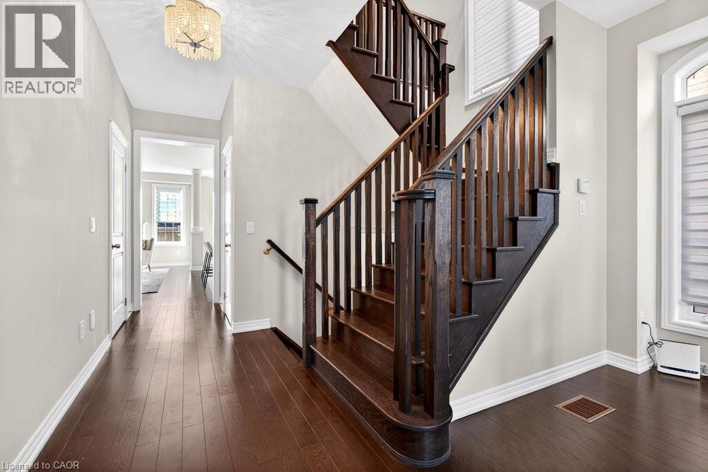 523 Terrace Way, Oakville, ON - Indoor Photo Showing Other Room