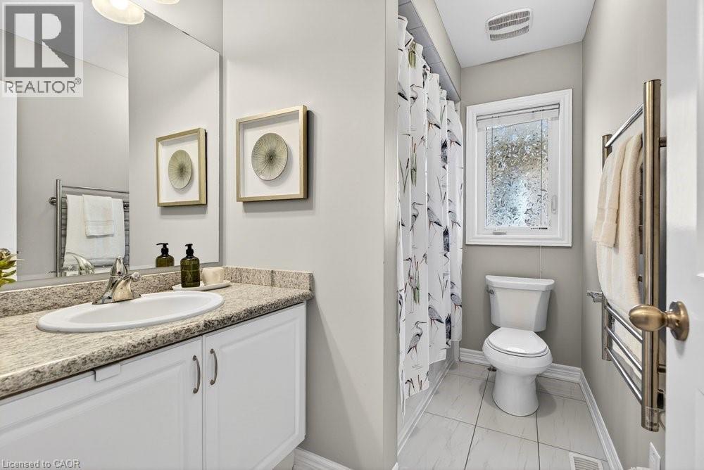523 Terrace Way, Oakville, ON - Indoor Photo Showing Bathroom