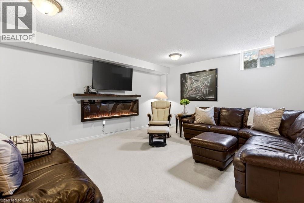 523 Terrace Way, Oakville, ON - Indoor Photo Showing Living Room With Fireplace