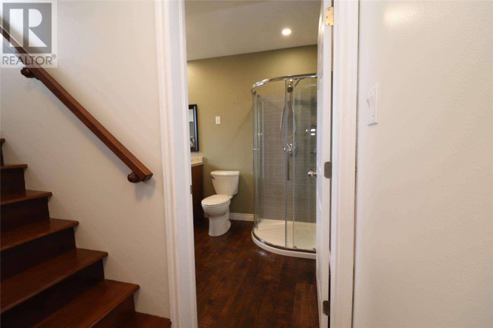 7 Squires Road, Paradise, NL