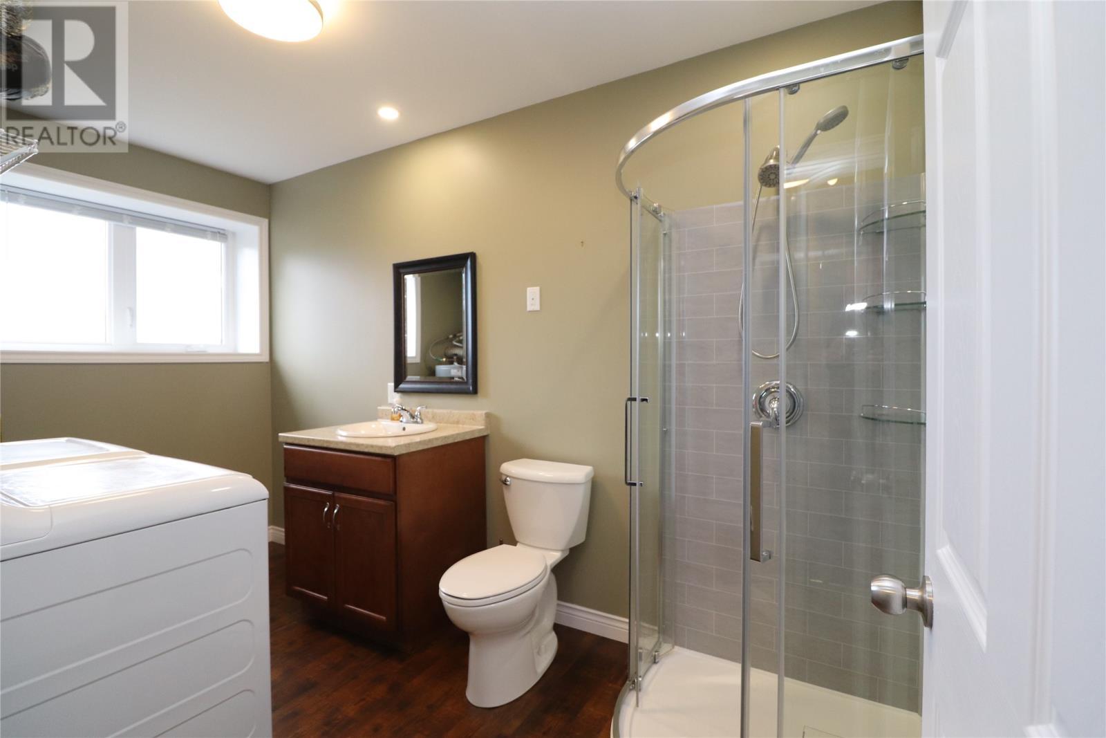 7 Squires Road, Paradise, NL