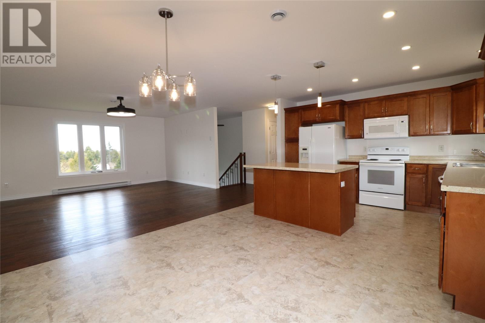 7 Squires Road, Paradise, NL