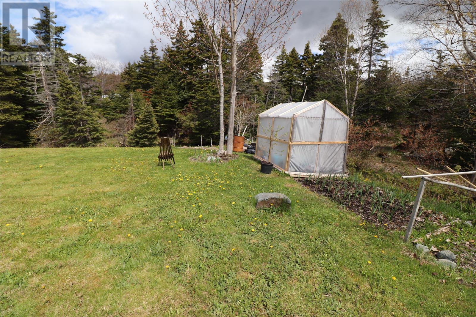 7 Squires Road, Paradise, NL