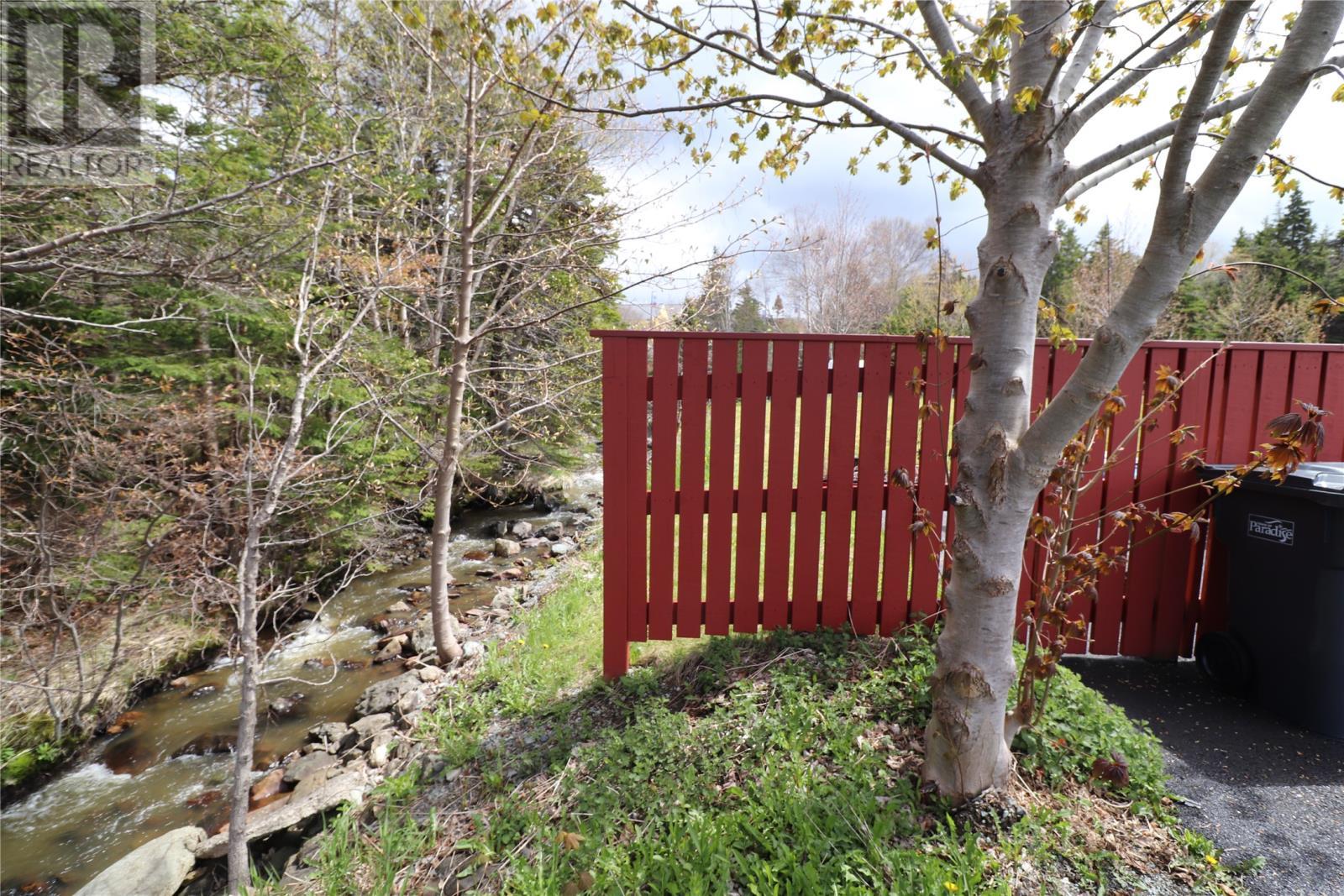 7 Squires Road, Paradise, NL