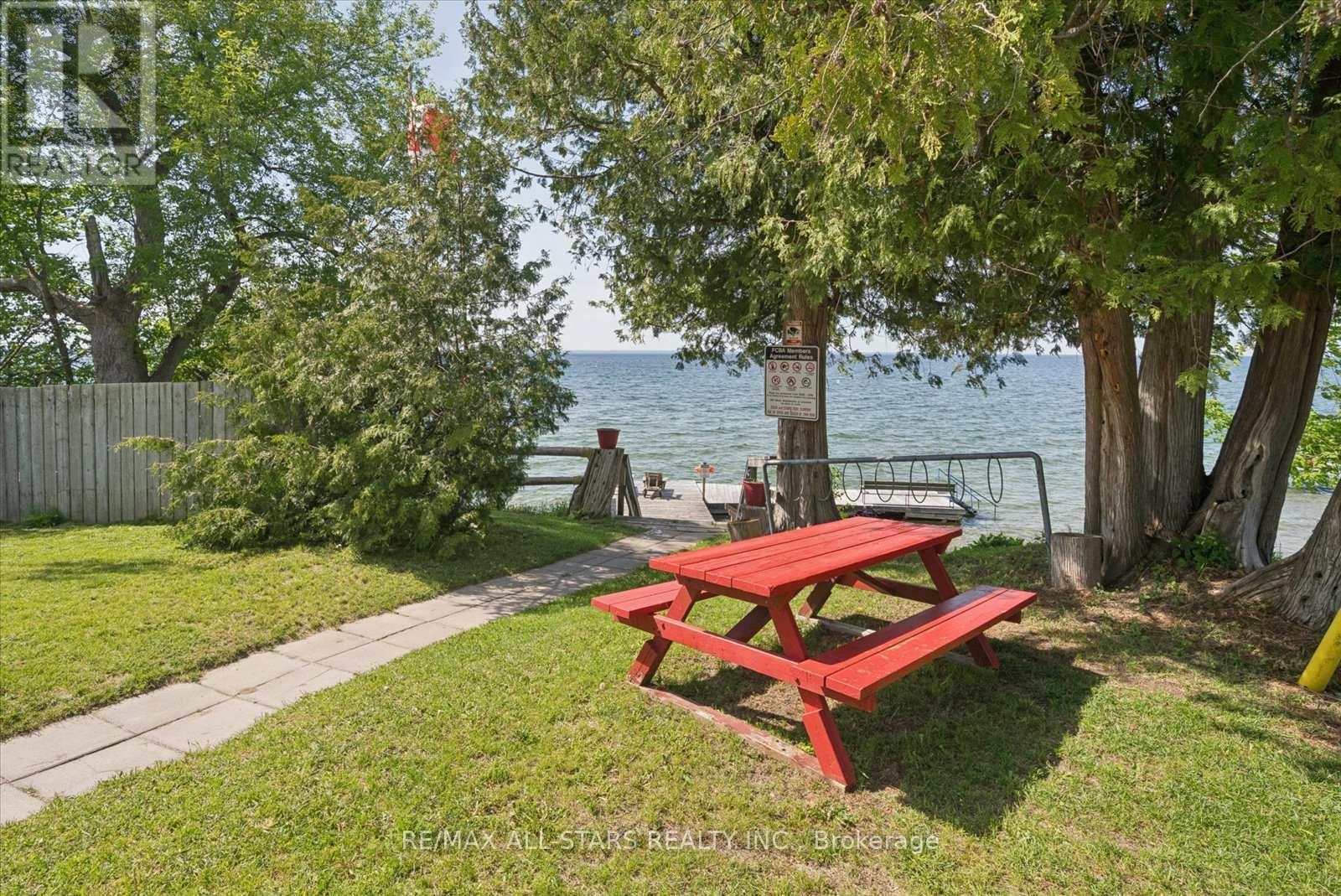 68 Farley Circle, Georgina, ON