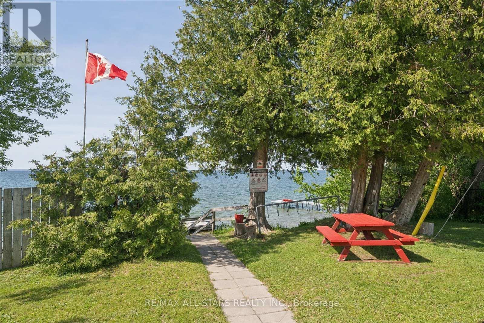 68 Farley Circle, Georgina, ON