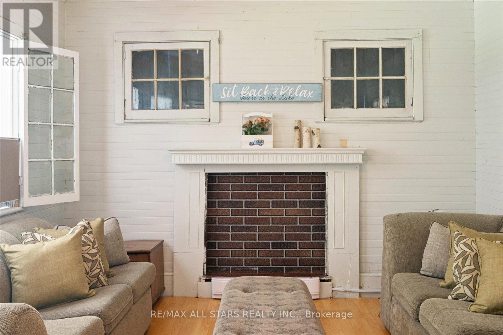 68 Farley Circle, Georgina, ON
