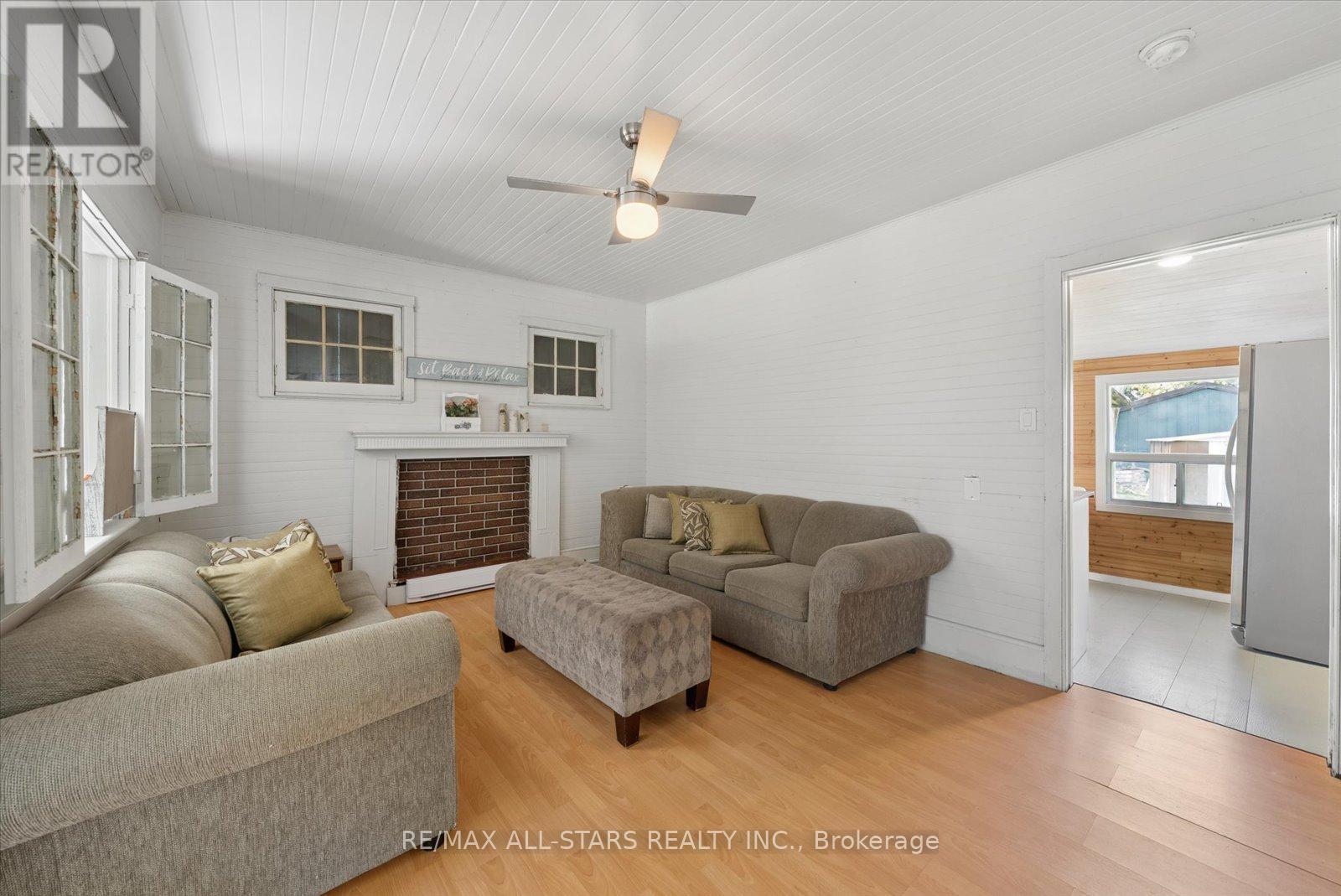 68 Farley Circle, Georgina, ON
