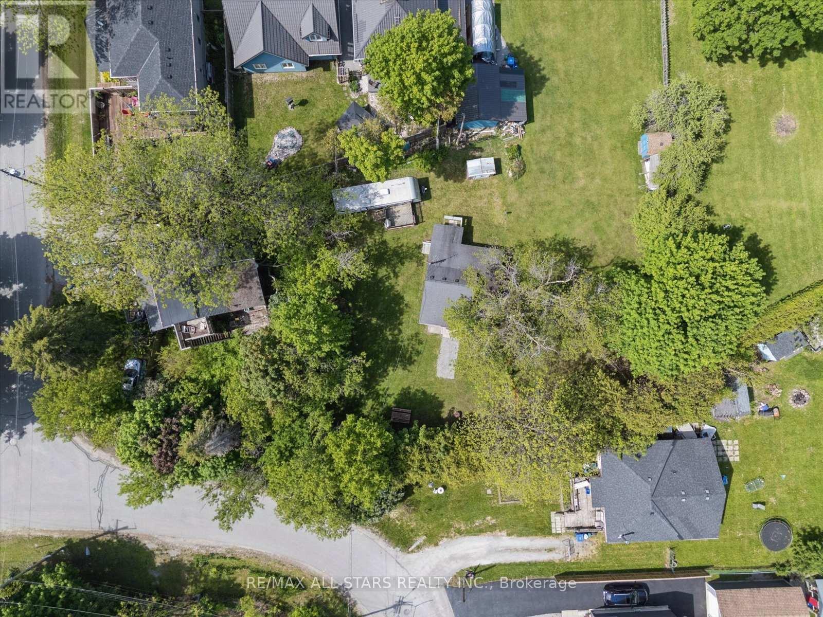 68 Farley Circle, Georgina, ON