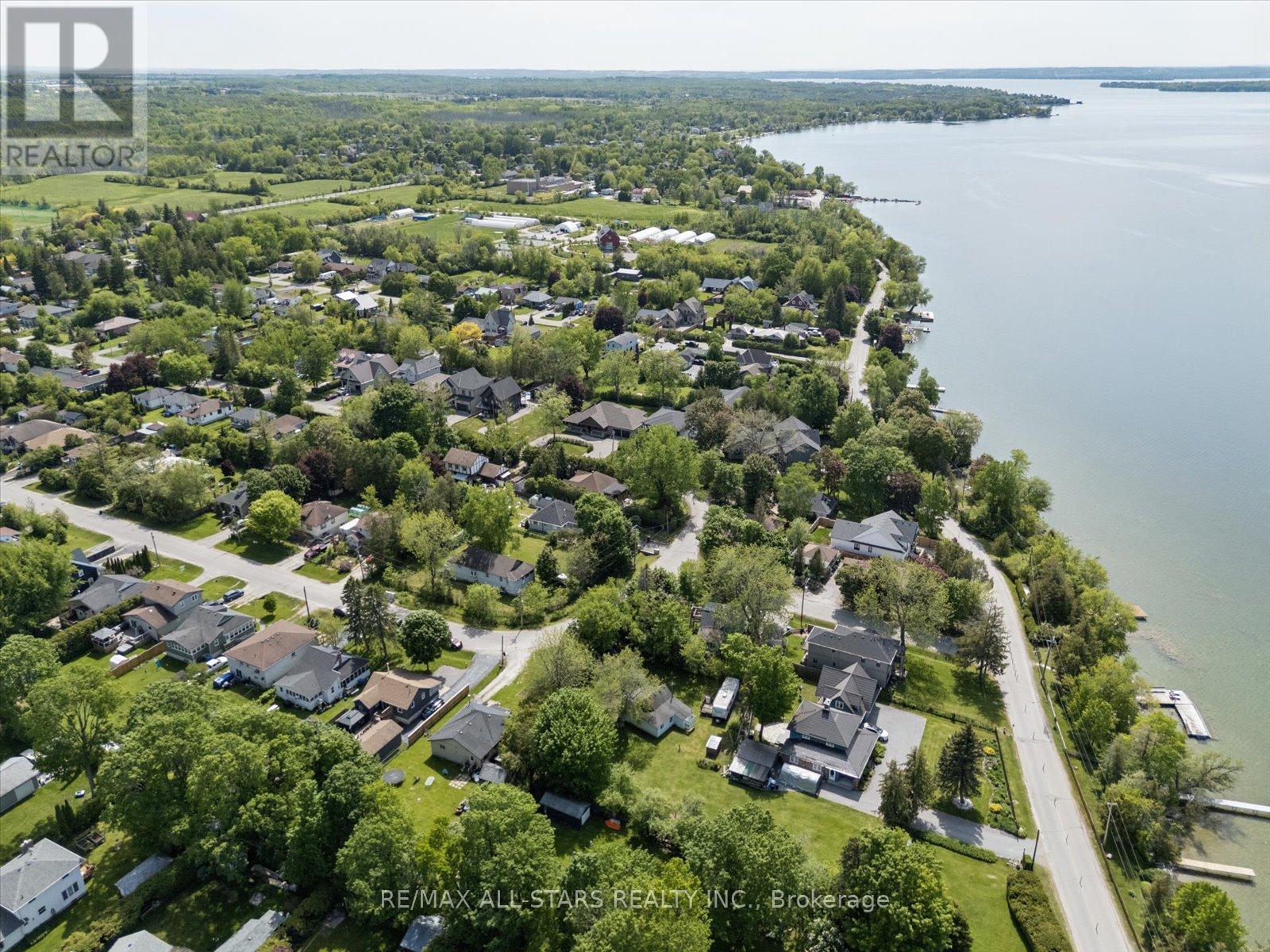 68 Farley Circle, Georgina, ON
