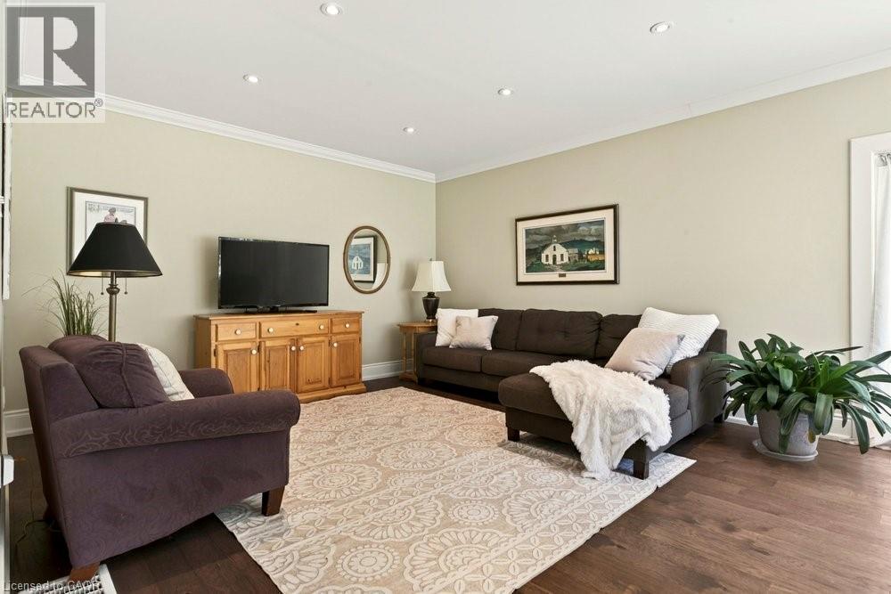 377 Hess Street S, Hamilton, ON