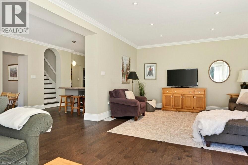 377 Hess Street S, Hamilton, ON