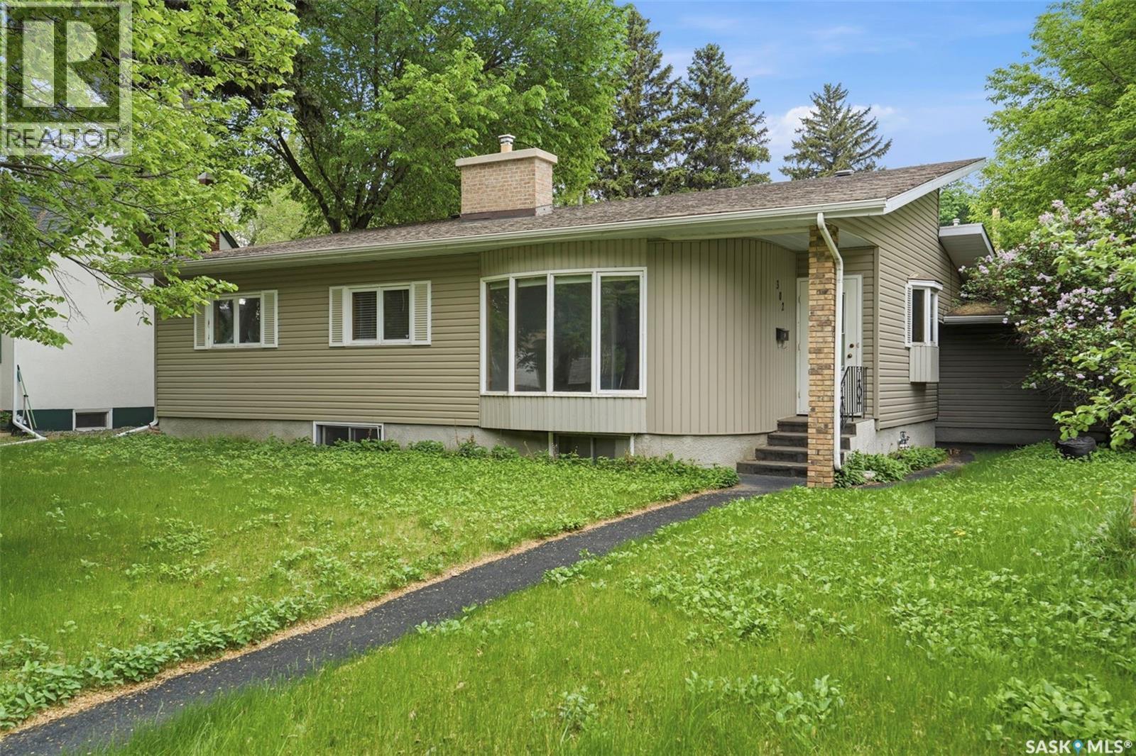 302 Mckinnon Avenue S, Saskatoon, SK