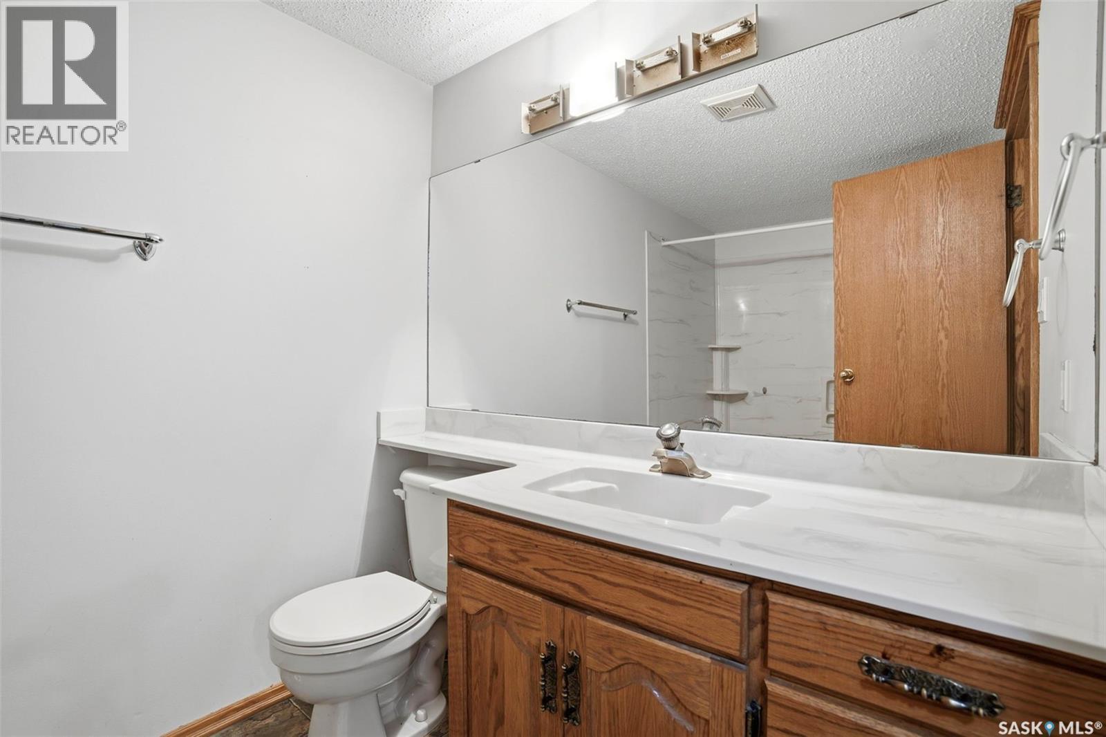 302 Mckinnon Avenue S, Saskatoon, SK