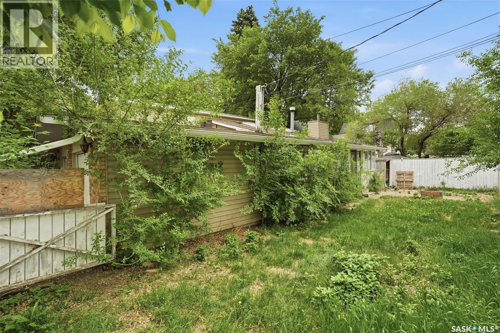 302 Mckinnon Avenue S, Saskatoon, SK