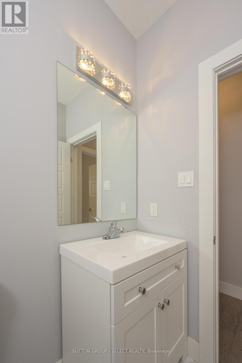 1062 Melsetter Way, London North (North S), ON