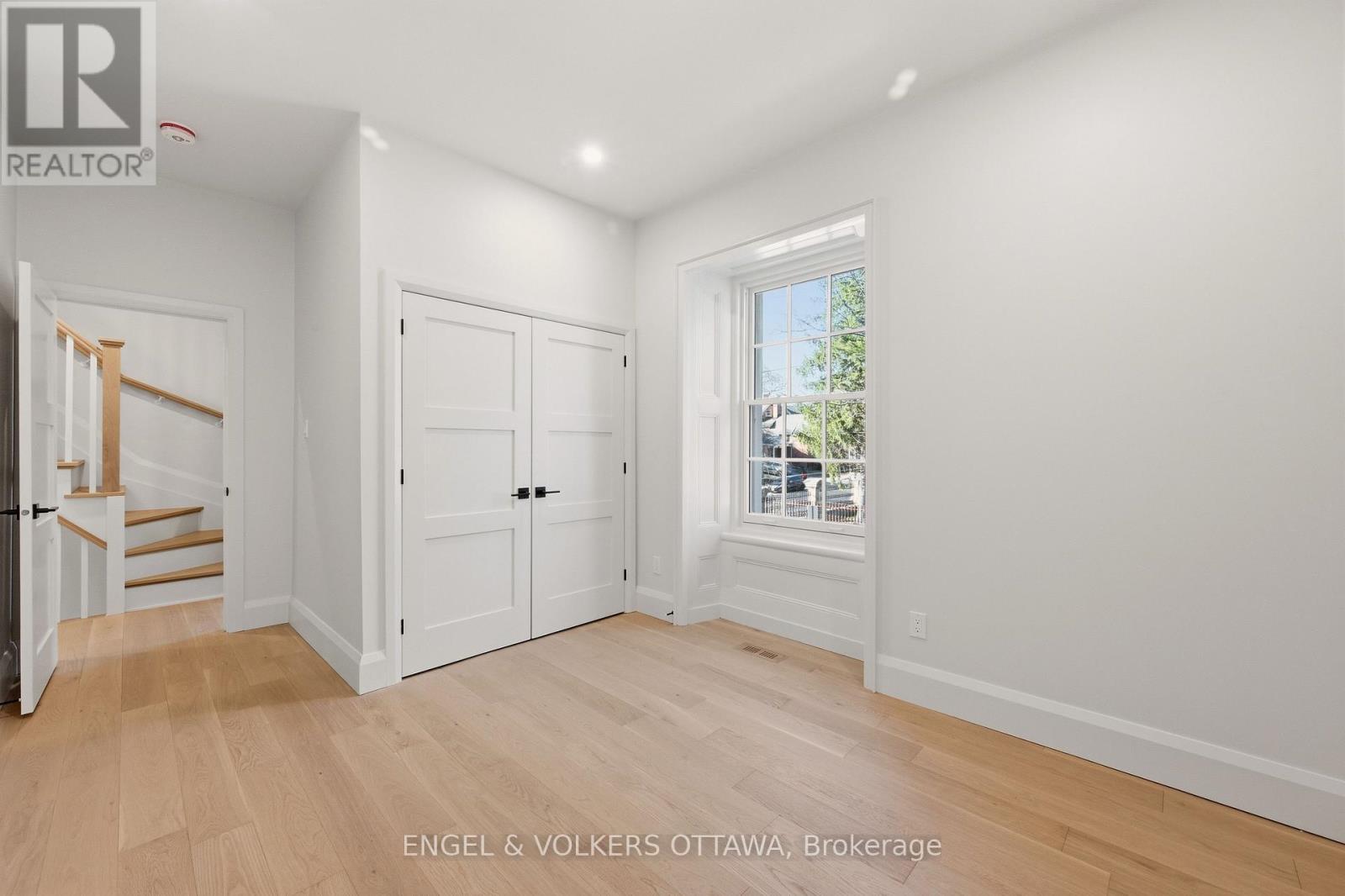 35 Mackay Street, Ottawa, ON