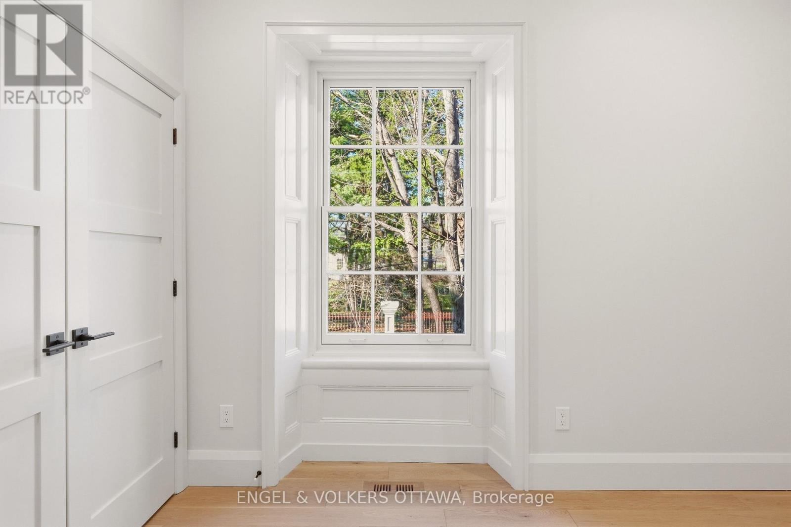 35 Mackay Street, Ottawa, ON