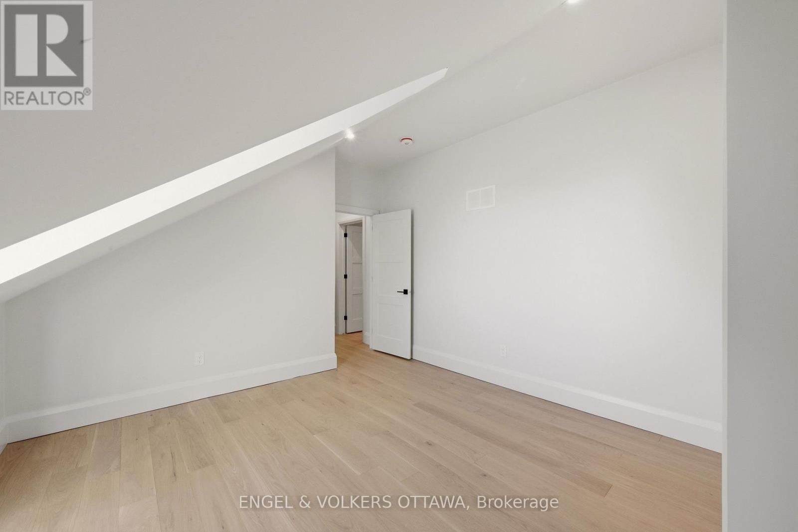 35 Mackay Street, Ottawa, ON