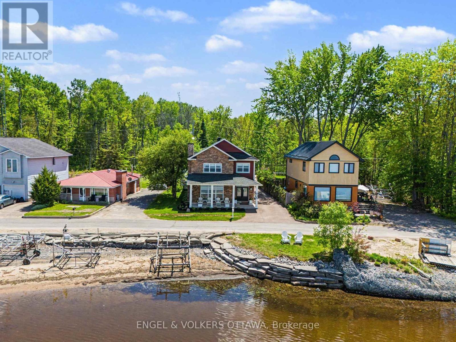 835 Archibald Street, Mcnab/Braeside, ON