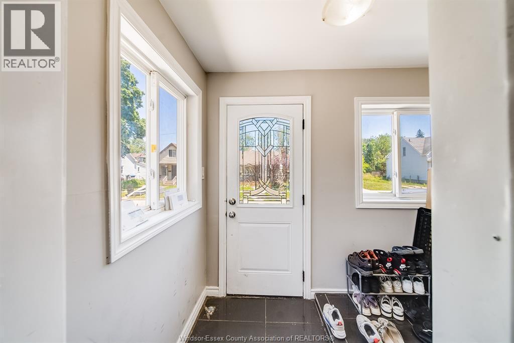 773 Bridge Avenue, Windsor, ON