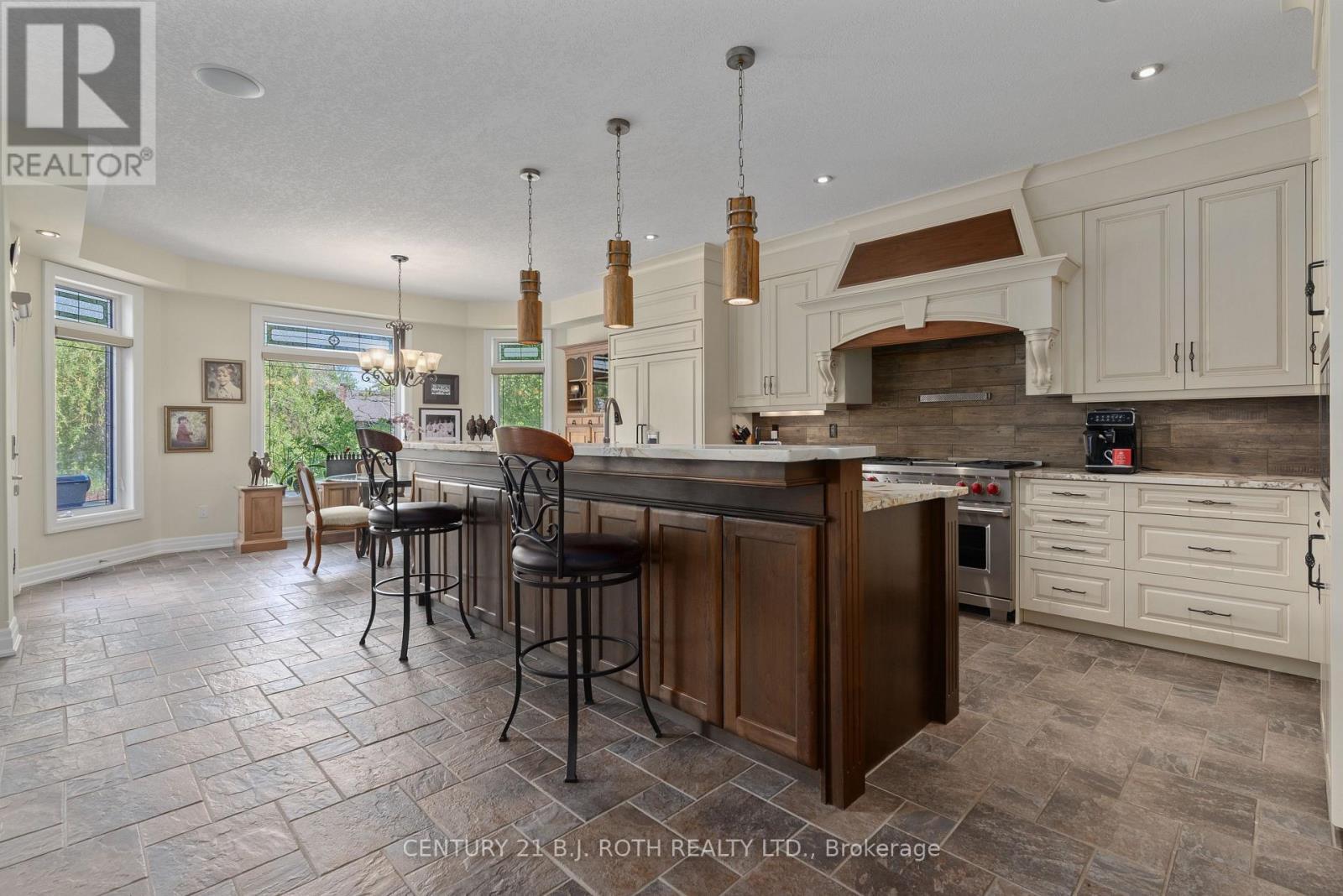 Chef's dream kitchen - 75 Marine Drive, Innisfil, ON