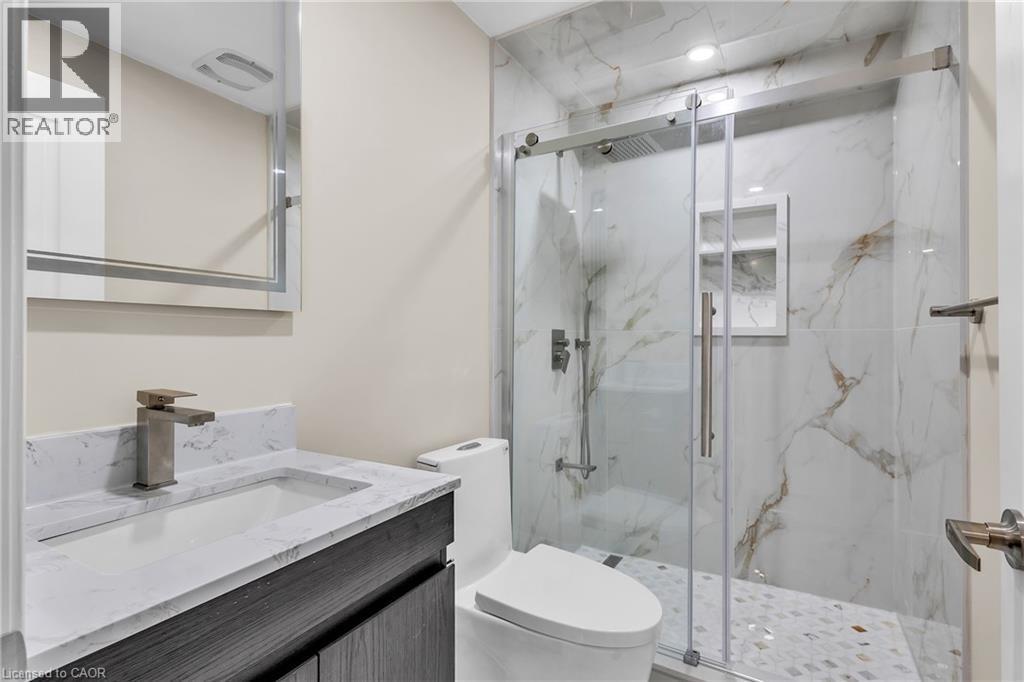 Basement bathroom - 101 Westfield Crescent, Waterdown, ON