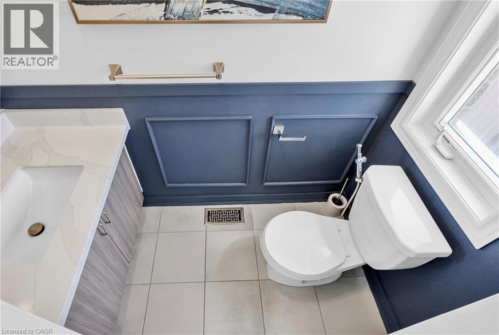 101 Westfield Crescent, Waterdown, ON