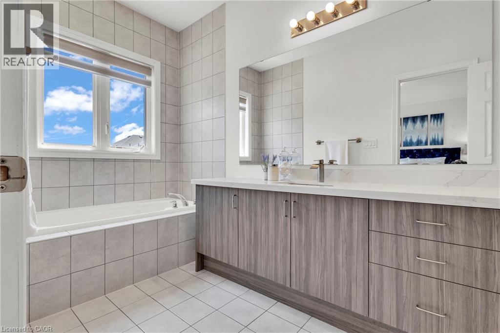 101 Westfield Crescent, Waterdown, ON