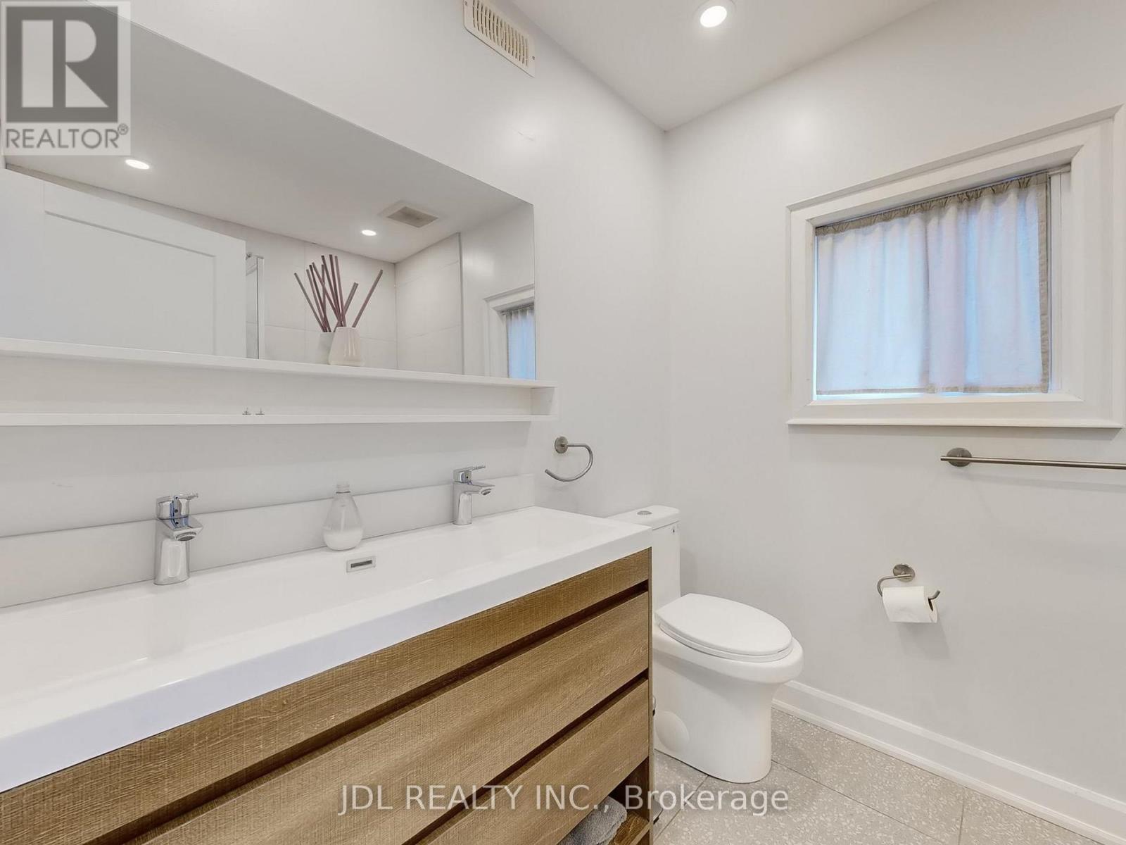 25220 Maple Beach Road, Brock, ON