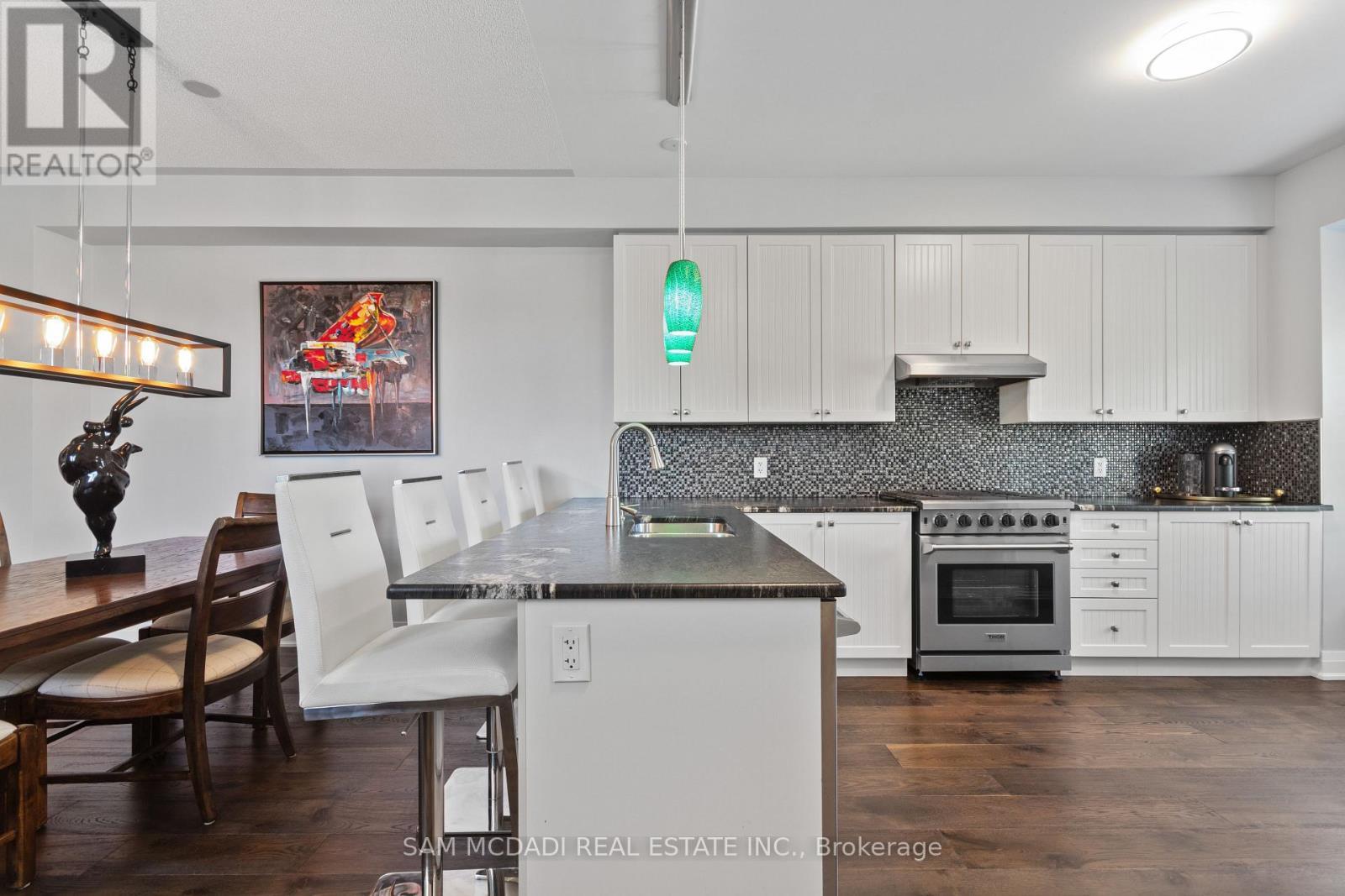 38 - 6625 Falconer Drive, Mississauga, ON