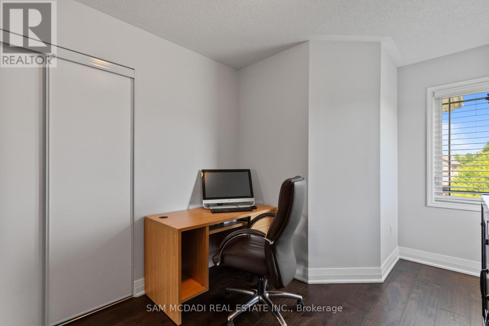38 - 6625 Falconer Drive, Mississauga, ON