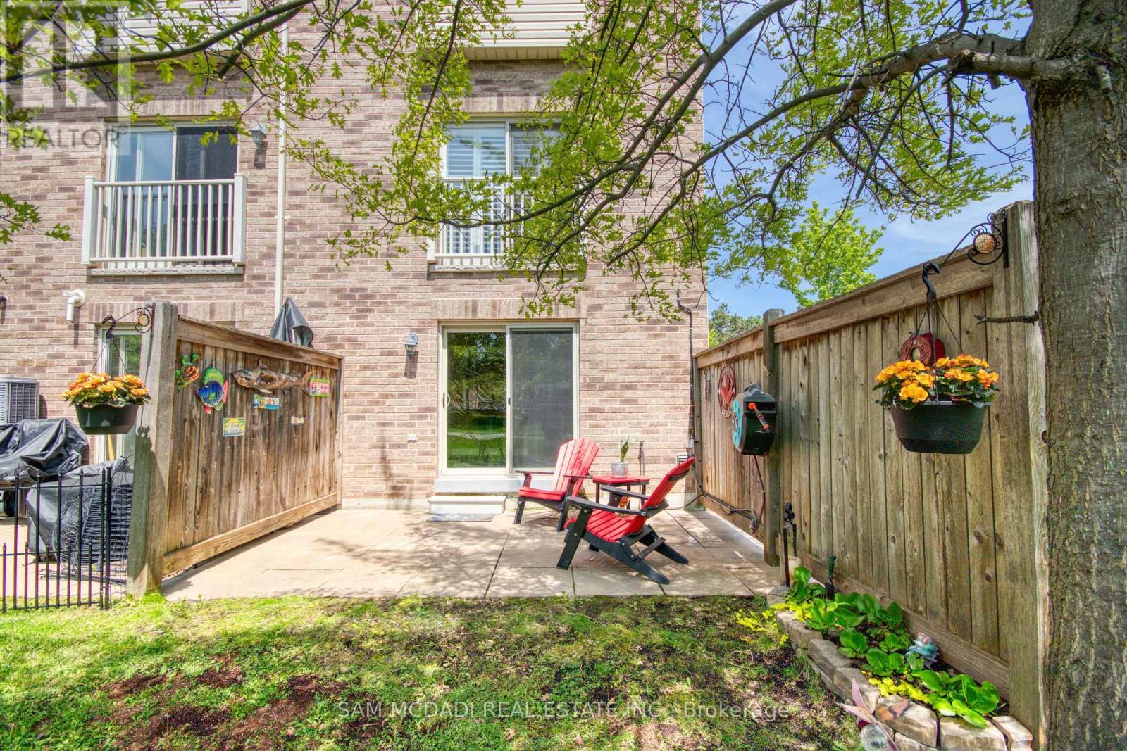 38 - 6625 Falconer Drive, Mississauga, ON