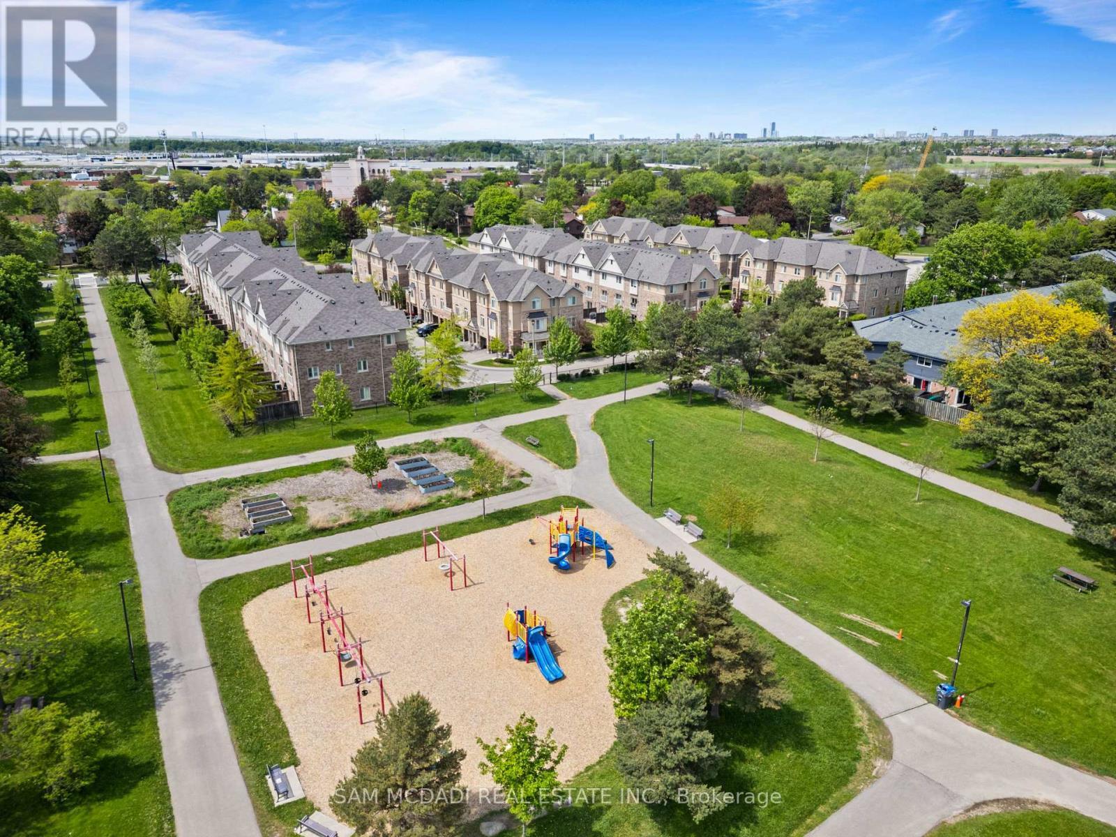 38 - 6625 Falconer Drive, Mississauga, ON