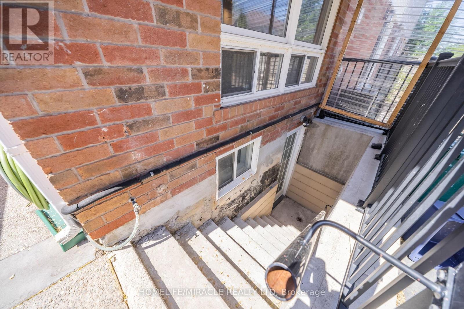 3 White Road, Brampton, ON