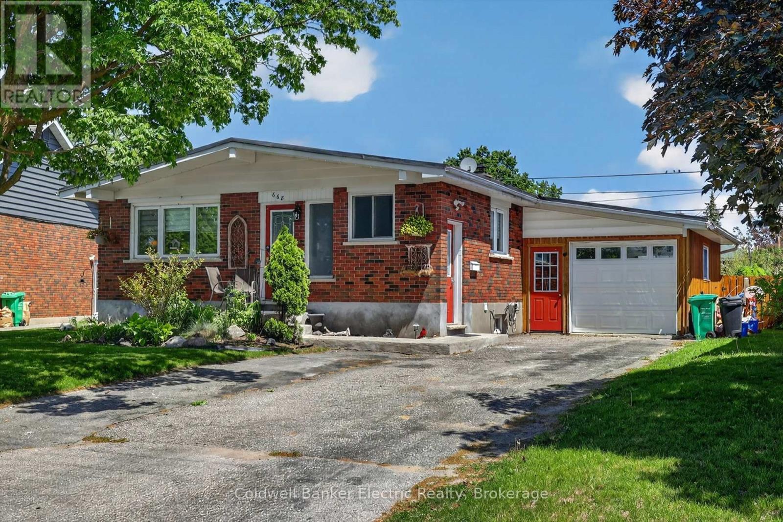668 Barbara Crescent, Peterborough (Otonabee Ward 1), ON