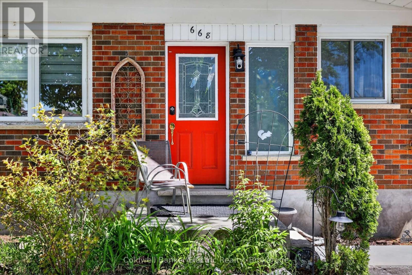 668 Barbara Crescent, Peterborough (Otonabee Ward 1), ON