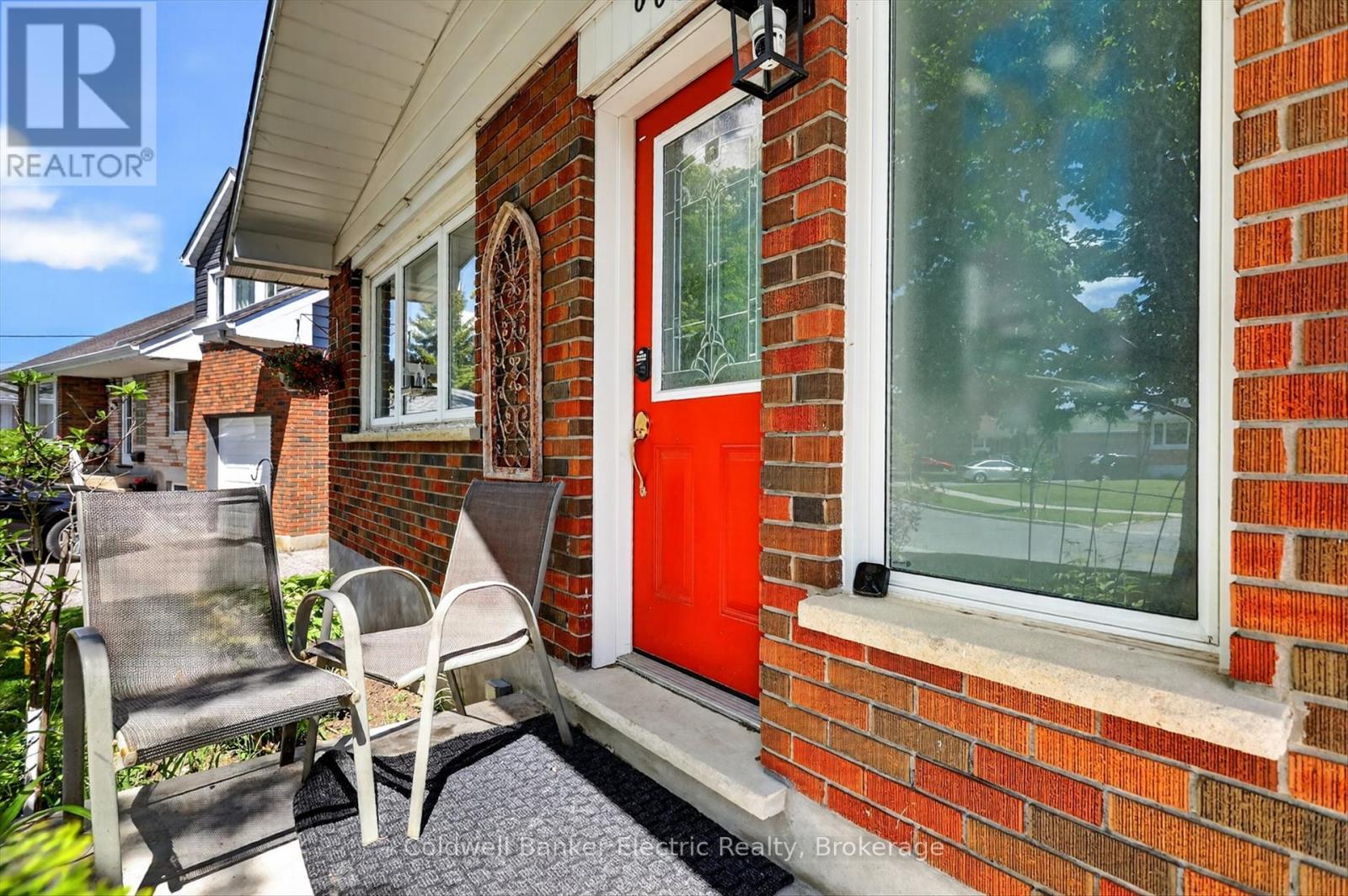 668 Barbara Crescent, Peterborough (Otonabee Ward 1), ON