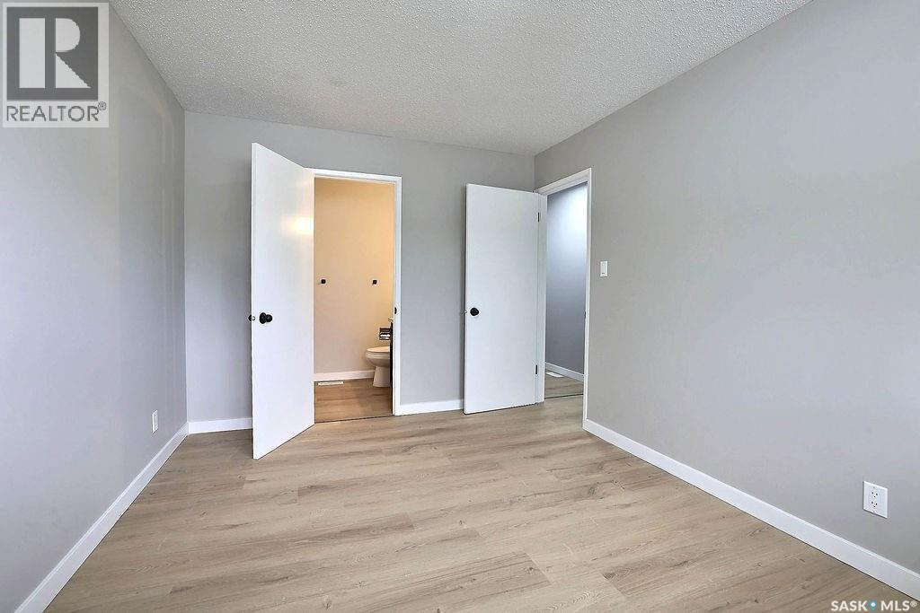 35 Chase Crescent, Regina, SK