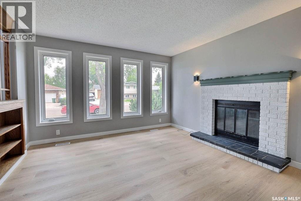 35 Chase Crescent, Regina, SK