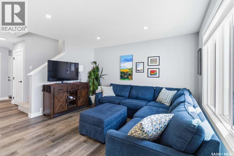 212 Myles Heidt Lane, Saskatoon, SK