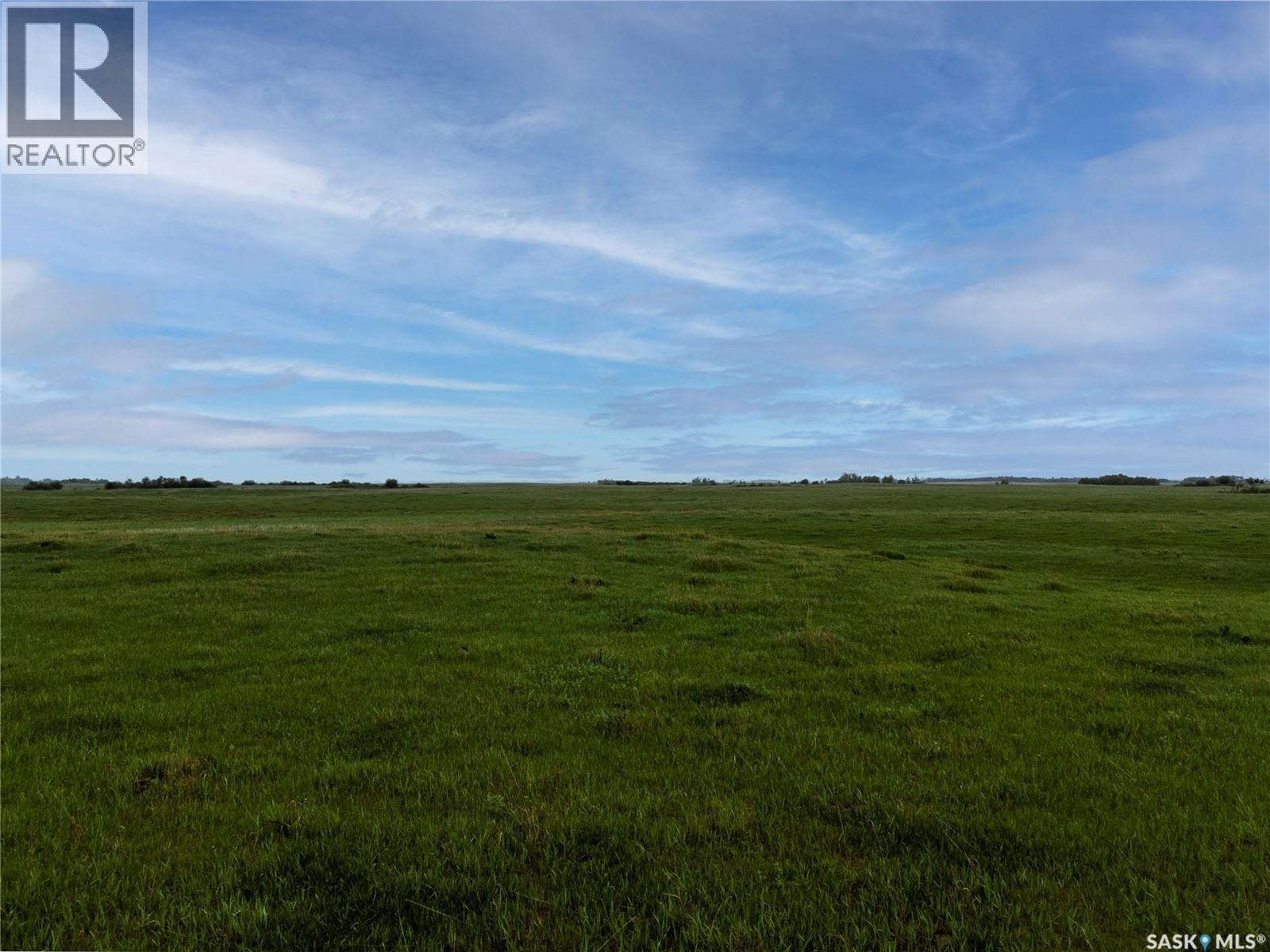 4 Quarters - Melville, Grayson Rm No. 184, SK
