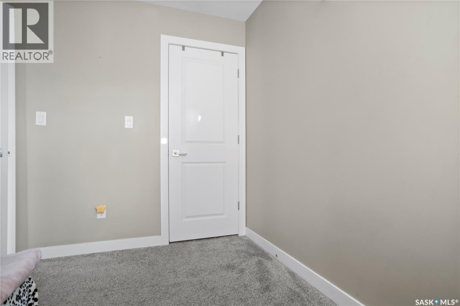 4073 Delhaye Way, Regina, SK - Indoor Photo Showing Other Room