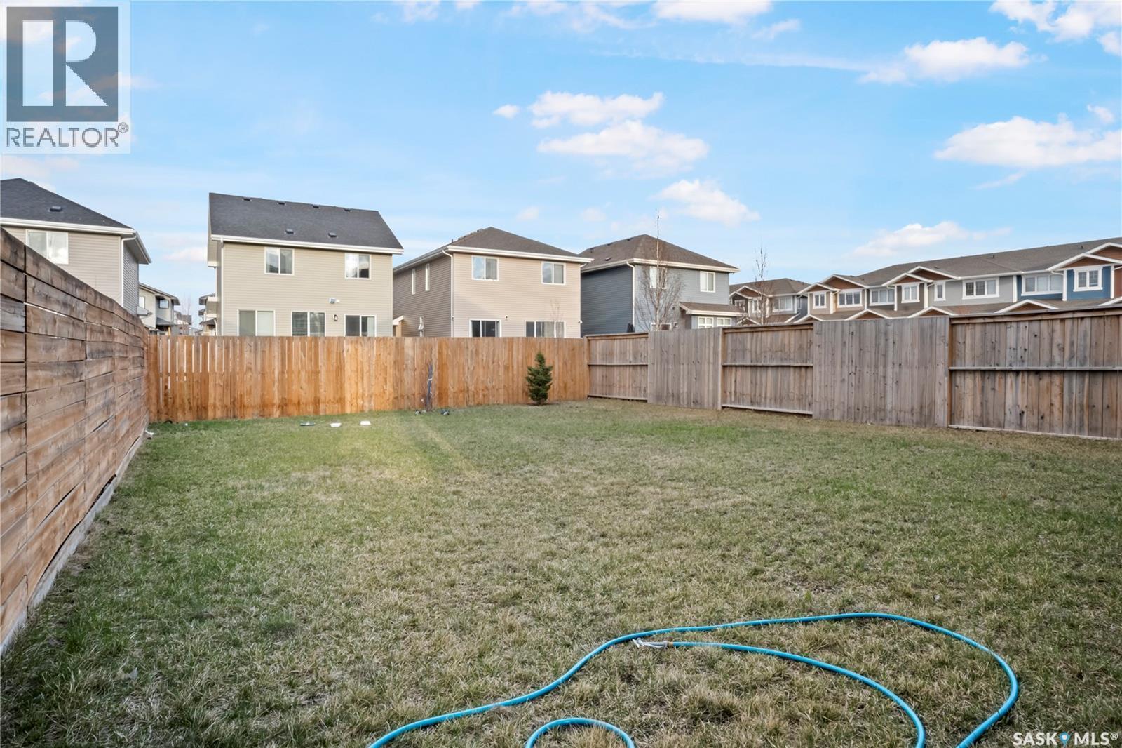 4073 Delhaye Way, Regina, SK - Outdoor