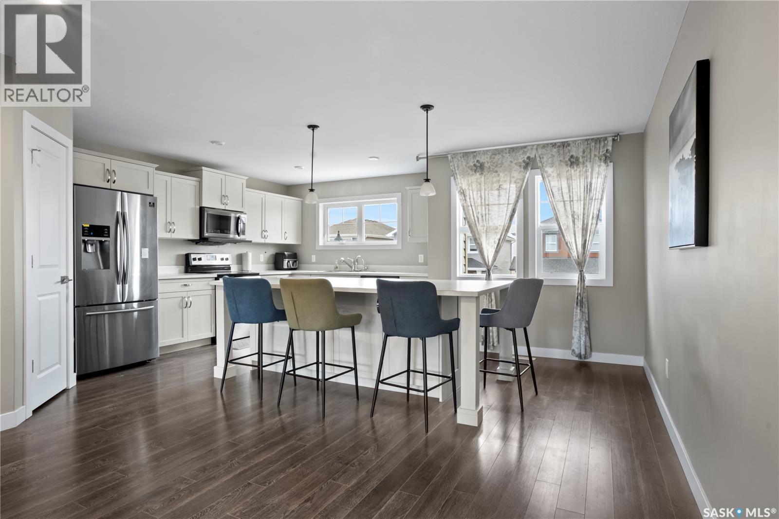 4073 Delhaye Way, Regina, SK - Indoor Photo Showing Kitchen With Stainless Steel Kitchen With Upgraded Kitchen