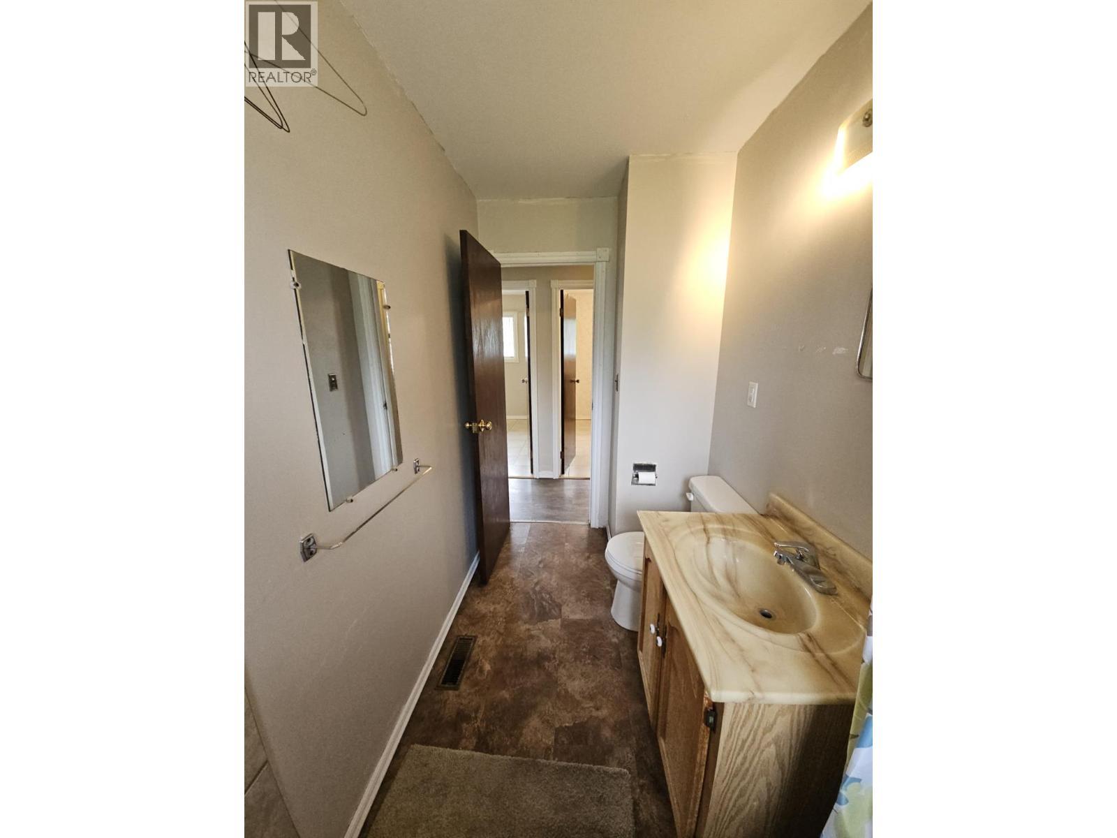 4756 Wabi Crescent, Chetwynd, BC - Indoor Photo Showing Other Room
