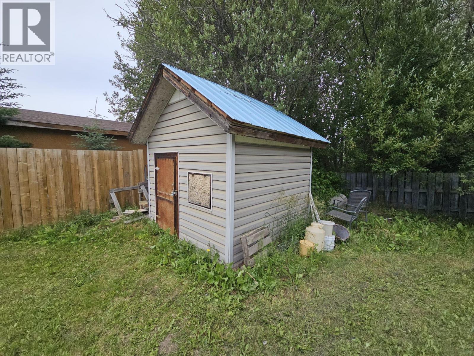 4756 Wabi Crescent, Chetwynd, BC - Outdoor