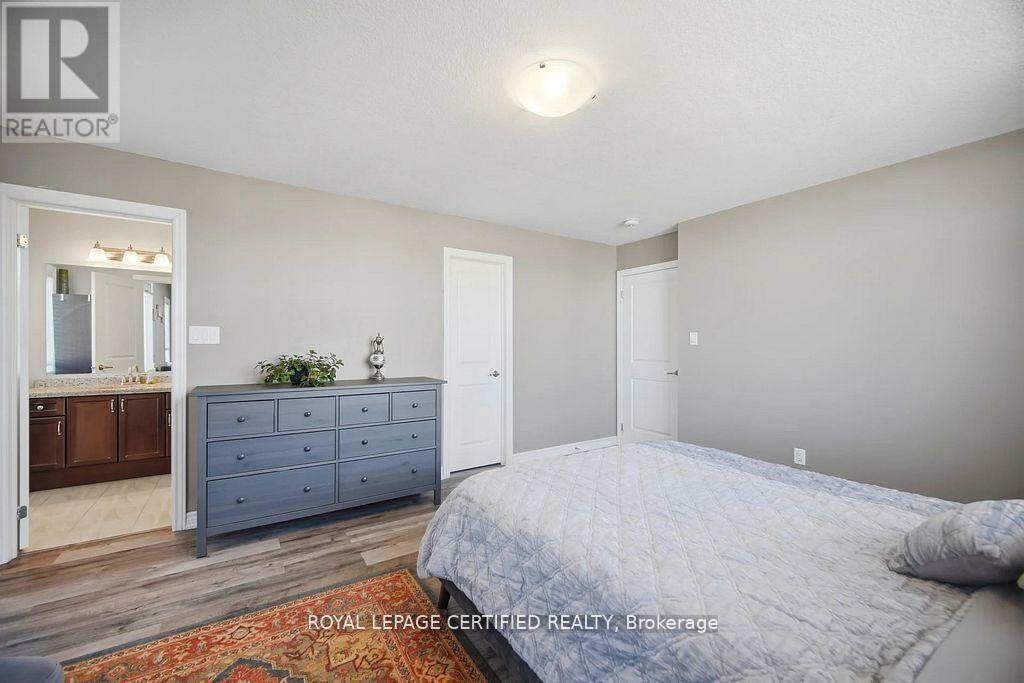 75 Borers Creek Circle, Hamilton, ON - Indoor Photo Showing Bedroom